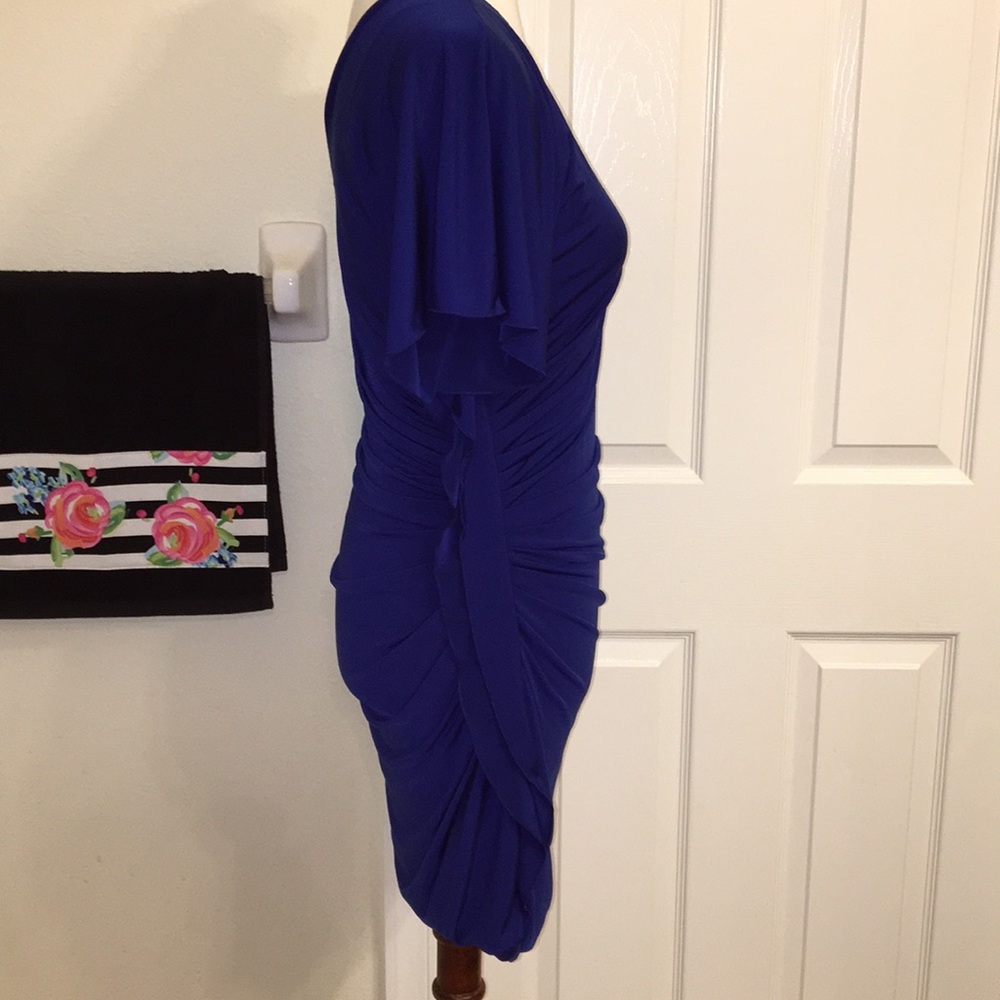 Express dress - Picture 3 of 4
